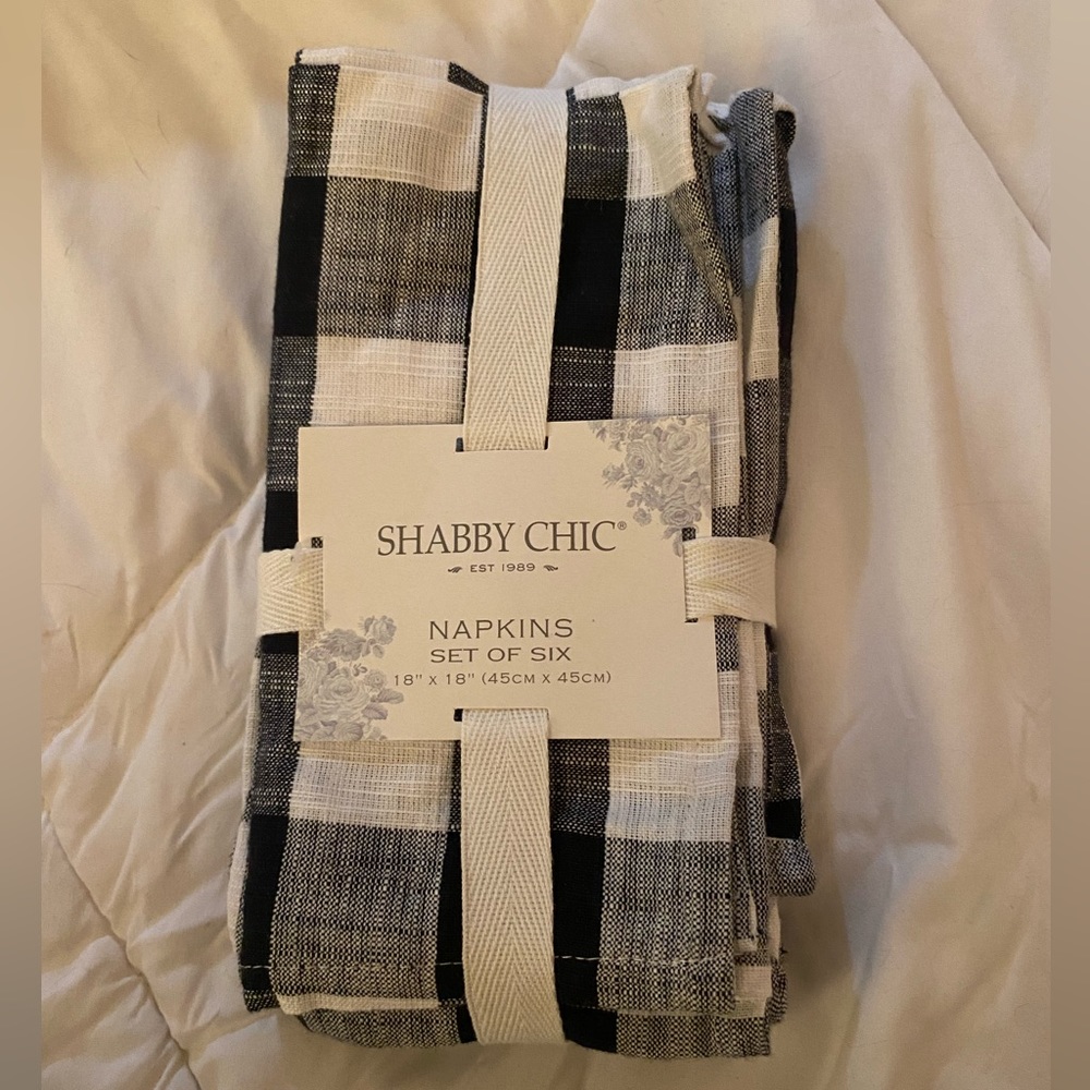 NWT shabby chic set of farmhouse napkins